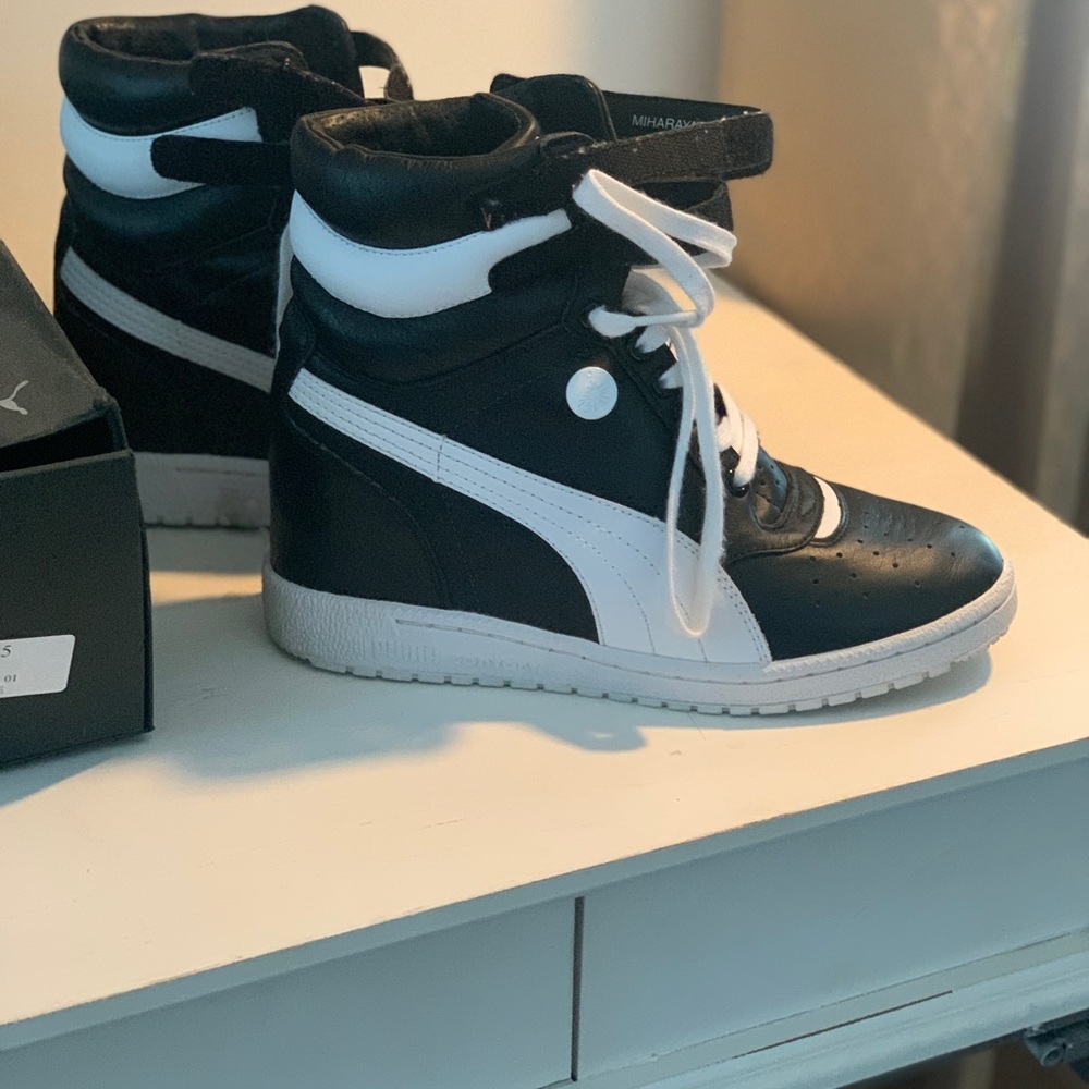 Puma Wedge Black and White Sneakers